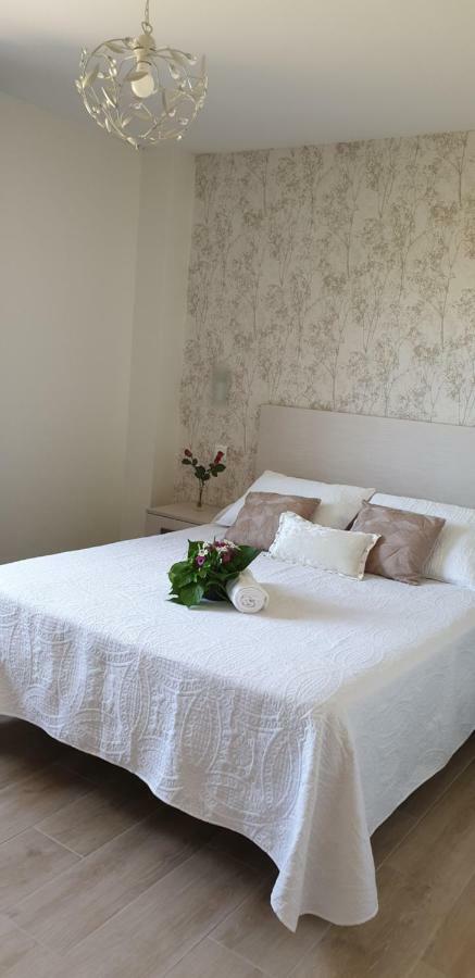 Apartamentos La Pradera De Isla Plana 外观 照片